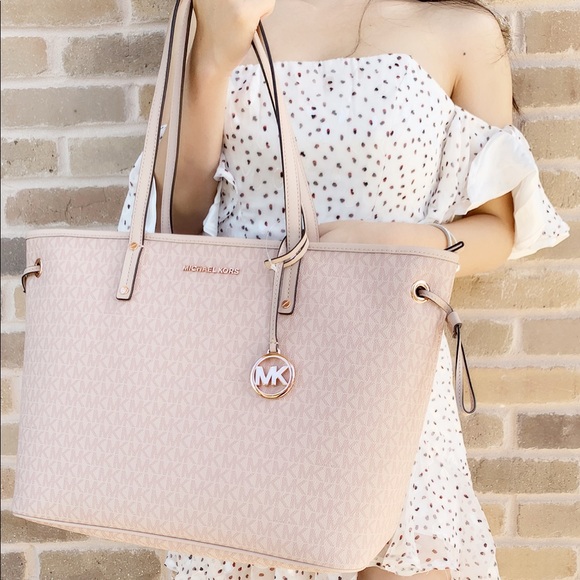 Gaby’sBags👜💕Michael Kors MK tote + wallet SET - Picture 4 of 6